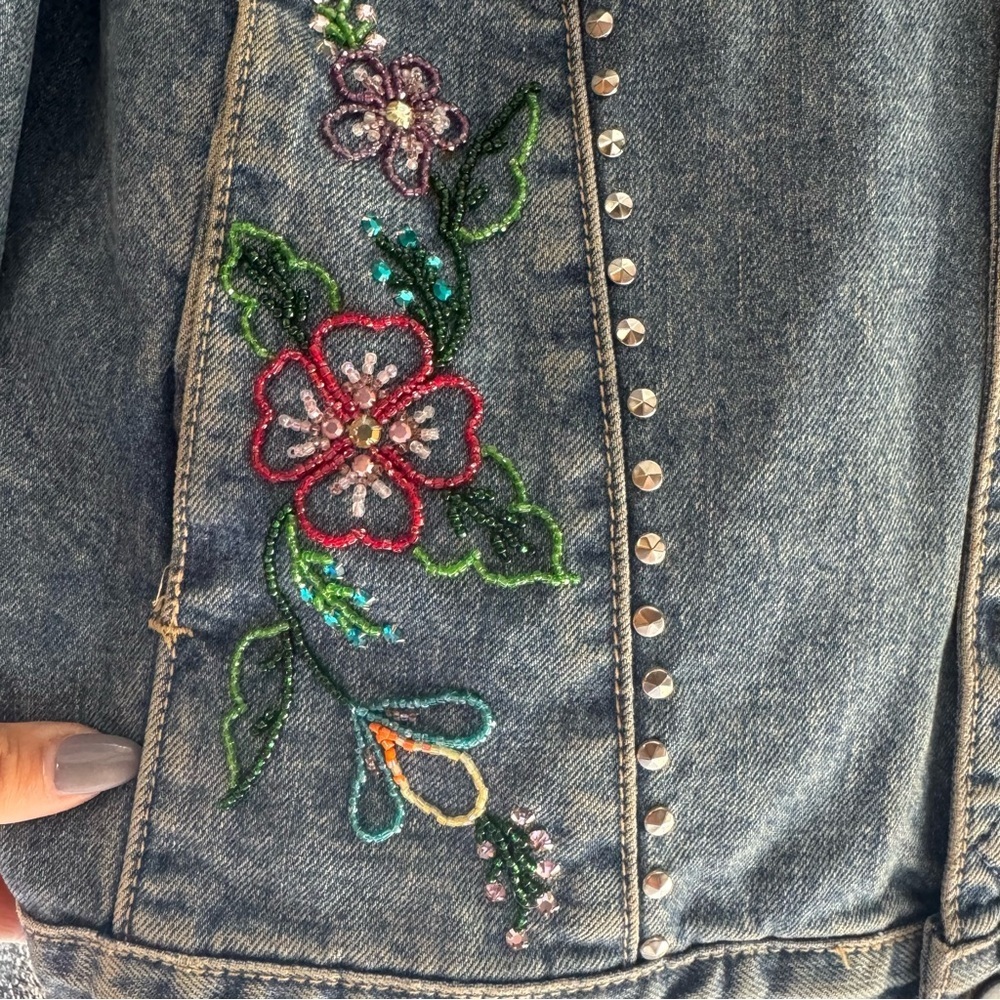 Code Blue vintage Jean Jacket Beaded Floral. Women’s size M - Picture 4 of 16